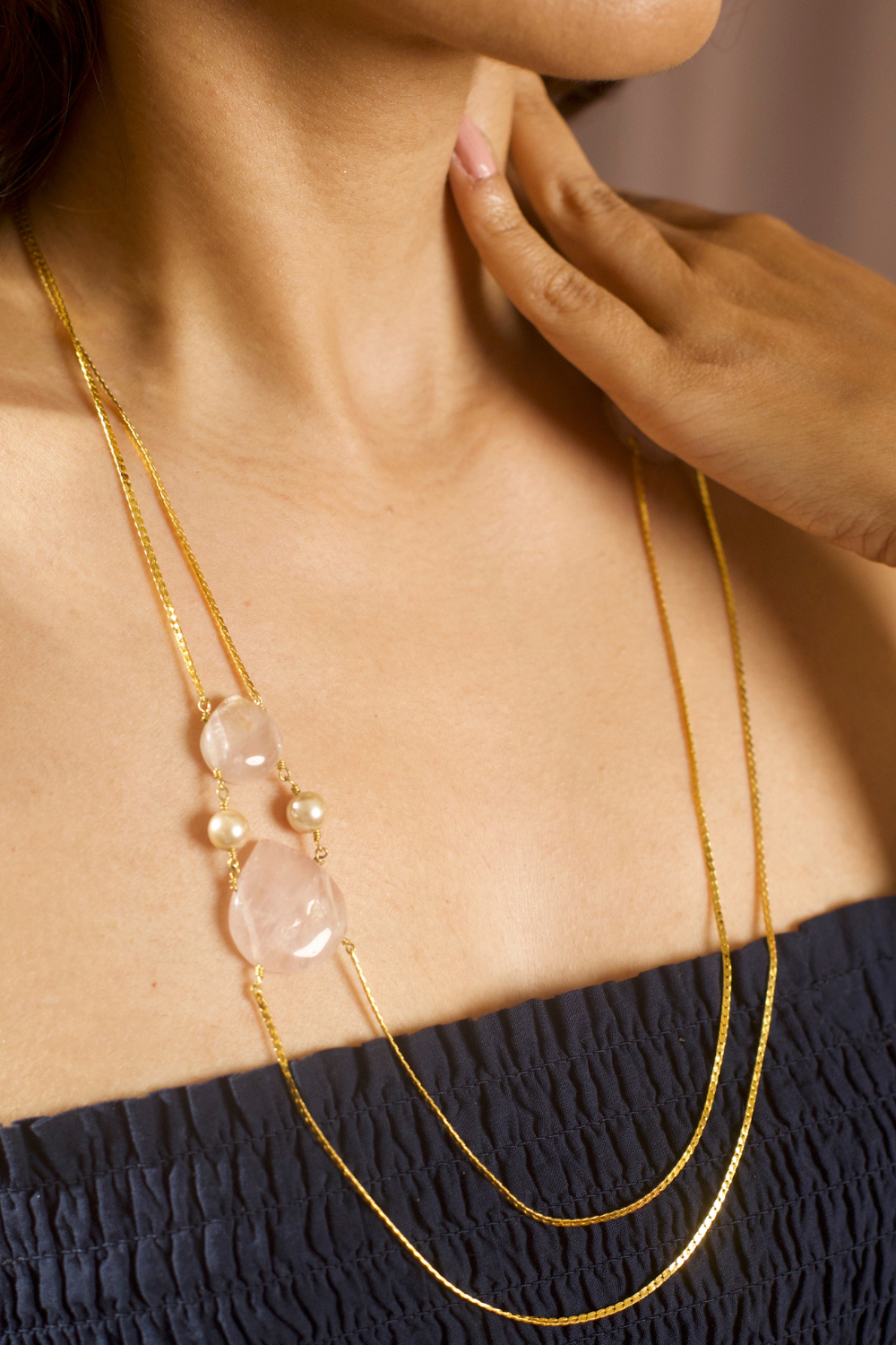 ROSE QUARTZ AND PEARL SLINKY CHAIN NECKLACE