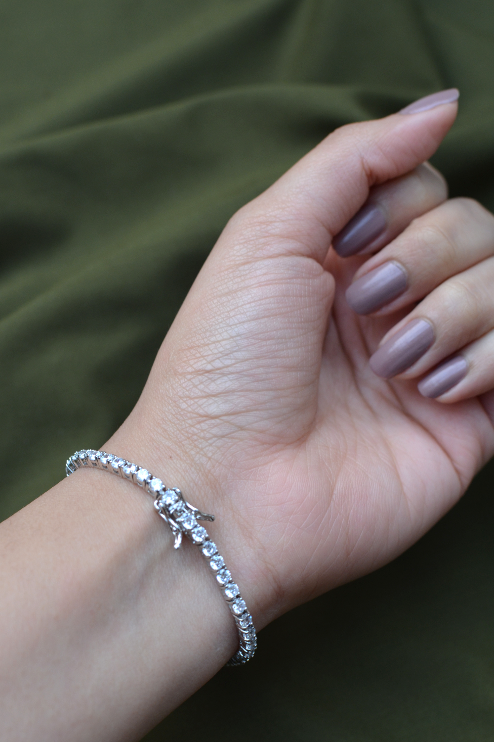 SINGLE LINE SILVER TENNIS BRACELET