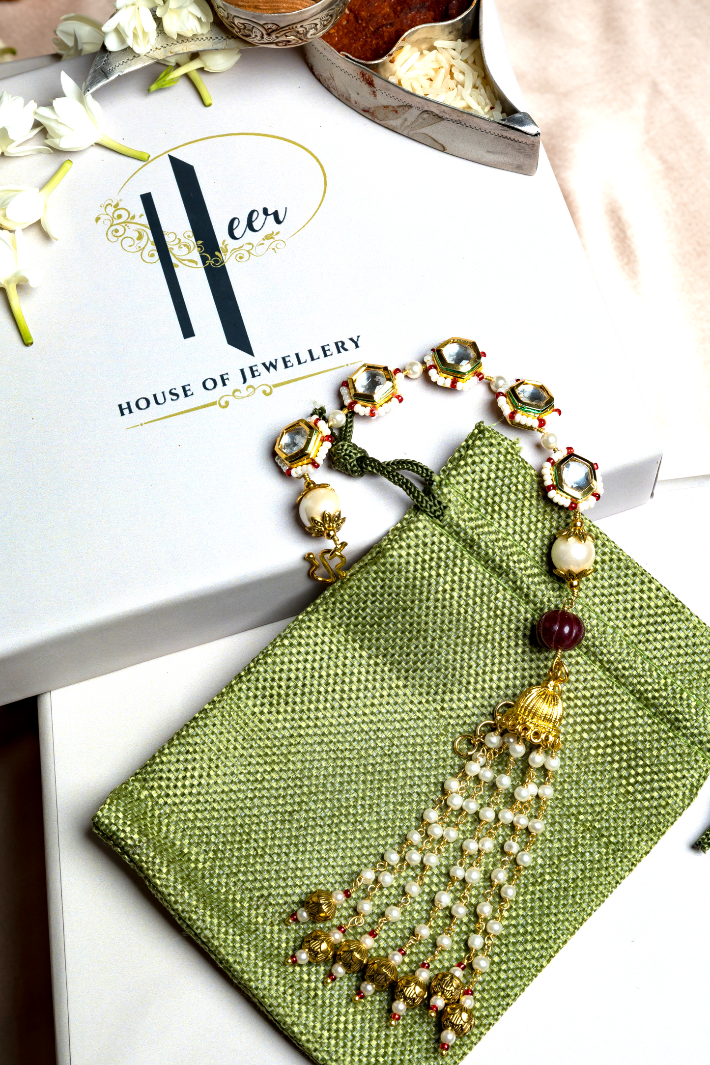 KUBERA LUMBA RAKHI SET- RED