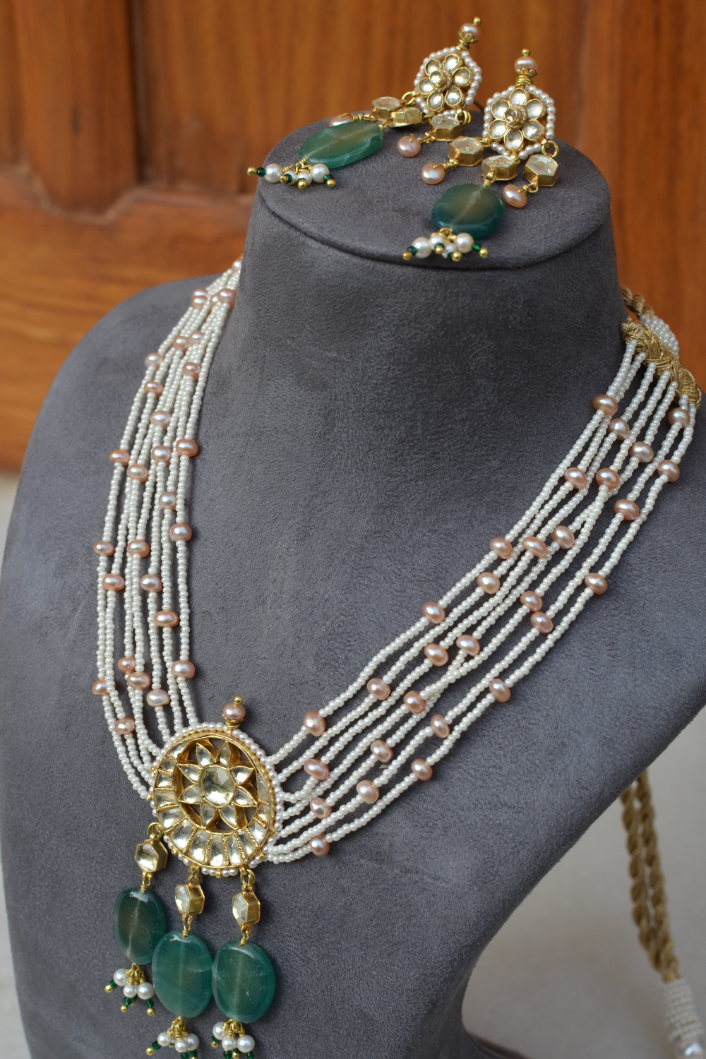 CHANDRAMA NECKLACE SET - GREEN STONES