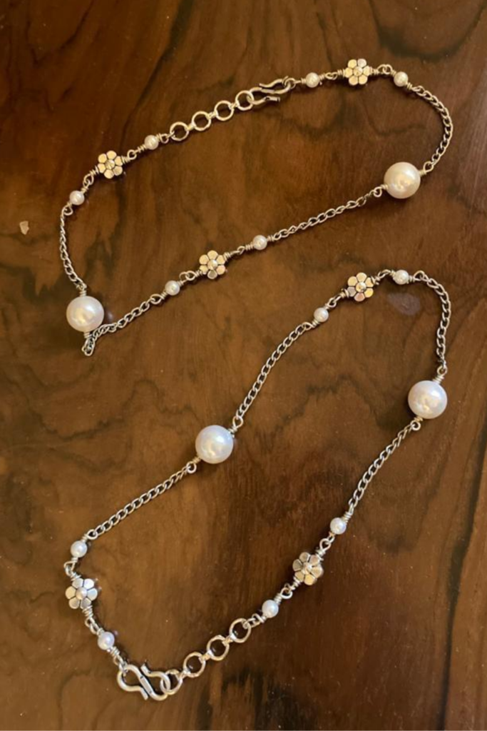 FLORAL PEARL ANKLETS (PAIR)