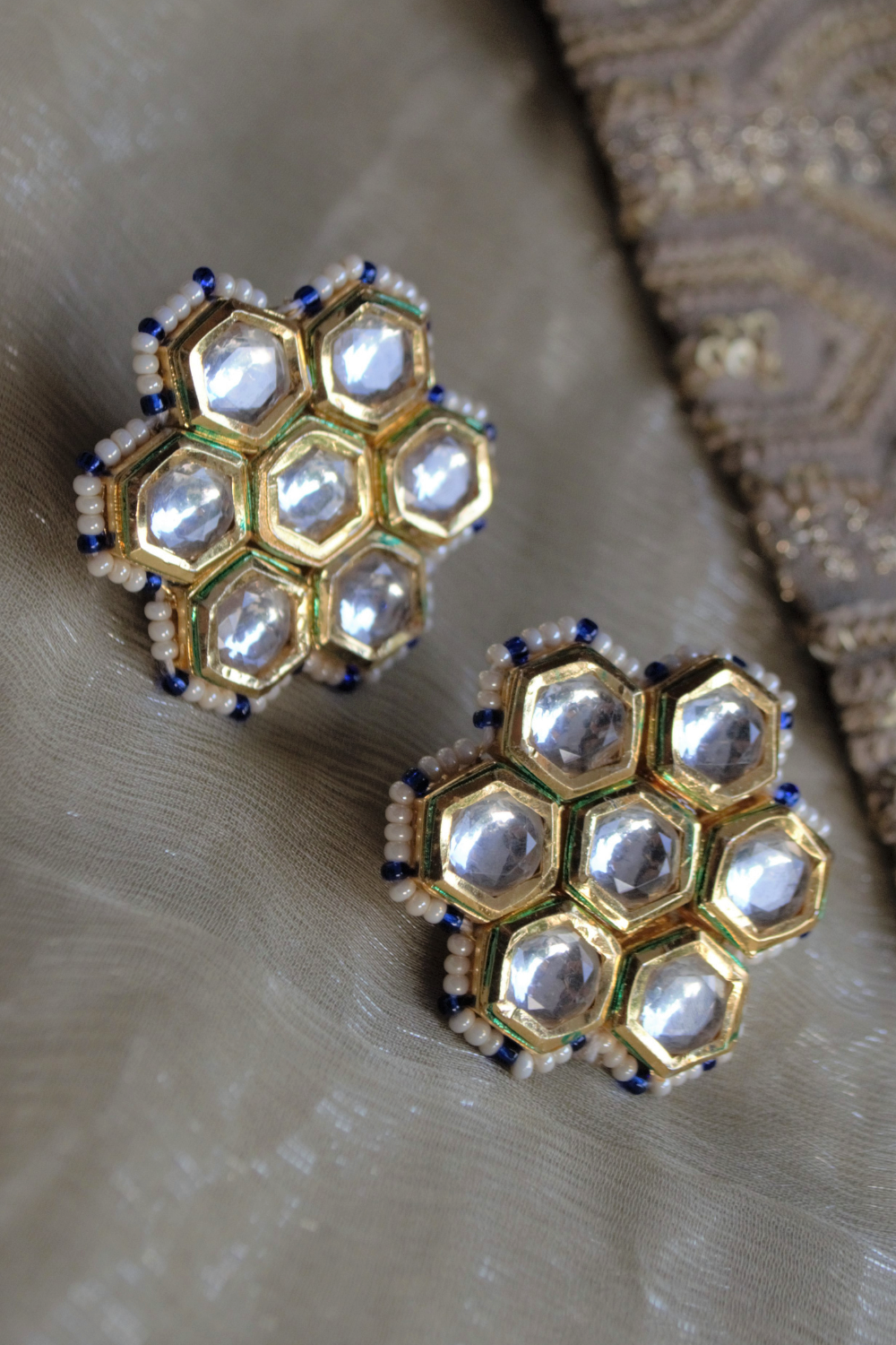 KUNDANKARI BLUE CHEED STUDS